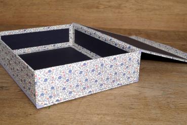 Romantische Sammelbox mit Deckel und Magnet